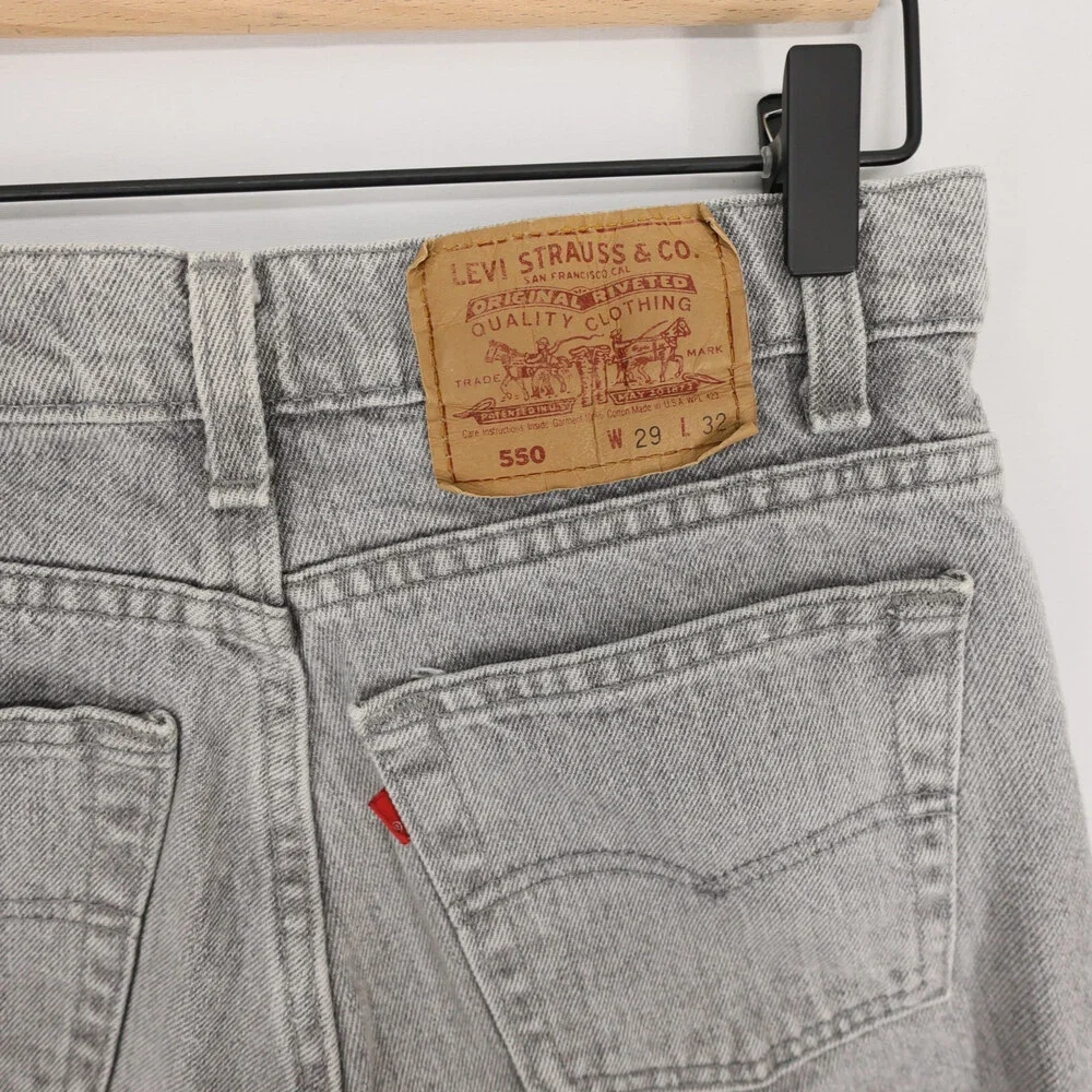 Vintage Levis 550 Jeans Mens 29x32 (28x33) Gray Relaxed Fit Tapered Made USA 90s